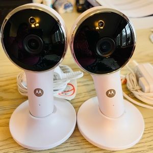 Motorola 2 baby cameras without the parent monitor screen.